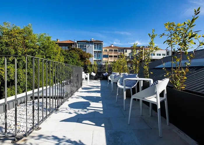 Gallery Hostel OOporto