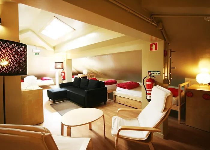 Pilot Design Hostel & Bar OOporto